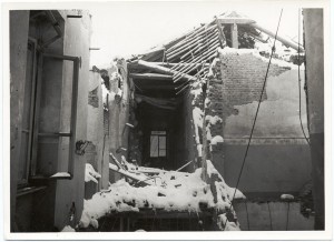 Corso Duca degli Abruzzi 45.  Scuola Elementare Michele Coppino. Effetti prodotti dall'incursione aerea del 20-21 novembre 1942. UPA 1921D_9B03-34. © Archivio Storico della Città di Torino