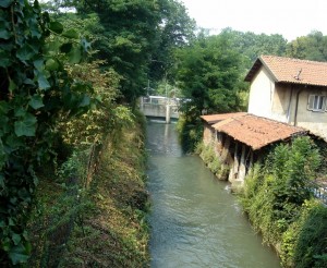 Vista della presa d’acqua del canale da corso Umbria. © MuseoTorino (11 agosto 2010).