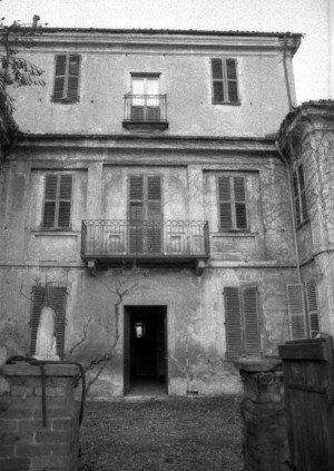Villa padronale del complesso cascina Tempia. Fotografia di Paolo Arlandi, 1980