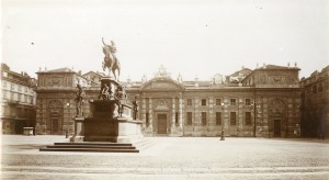 Carlo Marocchetti, Monumento a Carlo Alberto, 1856-1860. Fotografia di Mario Gabinio, 23 settembre 1926. © Fondazione Torino Musei.