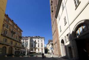 Piazza della Consolata, situata nella zona del Quadrilatero romano. Fotografia di Bruna Biamino, 2010. © MuseoTorino.
