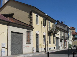 Edificio residenziale sul sito della fabbrica di liquori Trinchieri