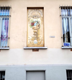 Trompe l'oeil in piazza Arbarello 7/g