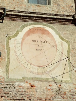 Orologio solare, Stupinigi, Chiesa della Visitazione