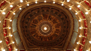 Soffitto della sala del teatro Carignano. Fotografia di Paolo Mussat Sartor e Paolo Pellion di Persano, 2010. © MuseoTorino