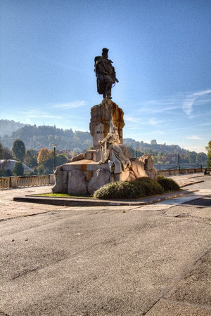 Odoardo Tabacchi, Monumento a Giuseppe Garibaldi (veduta), 1887. Fotografia di Mattia Boero, 2010. © MuseoTorino. 