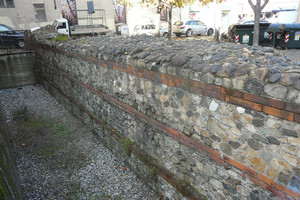 Un tratto del muro romano conservato in via Egidi, © Soprintendenza per i Beni Archeologici del Piemonte e del Museo Antichità Egizie.