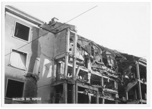 Via Saluzzo, Scuola Elementare “Vincenzo Monti”. Effetti prodotti dai bombardamenti dell'incursione aerea del 20-21 novembre 1942. UPA 1873D_9B02-42. © Archivio Storico della Città di Torino