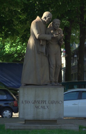 Monumento a don Giuseppe Cafasso