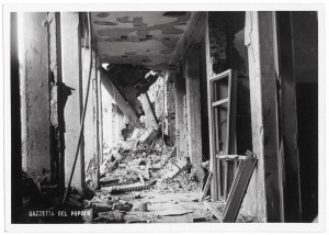 Via Saluzzo, Scuola Vincenzo Monti. Effetti prodotti dai bombardamenti dell'incursione aerea del 20-21 novembre 1942. UPA 1878D_9B02-53. © Archivio Storico della Città di Torino