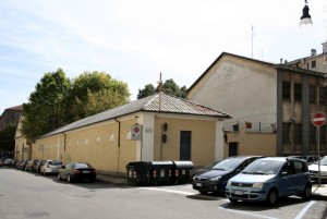 Ex caserma Cesare di Saluzzo. I fronti su via San Domenico angolo via Alberto Nota. Fotografia di Caterina Franchini.