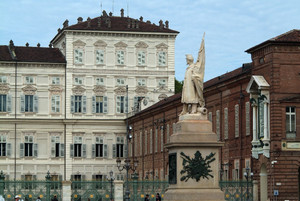 Vincenzo Vela, Monumento all’Alfiere dell’Esercito Sardo, 1856. Fotografia di Fabrizia Di Rovasenda, 2010. © MuseoTorino.